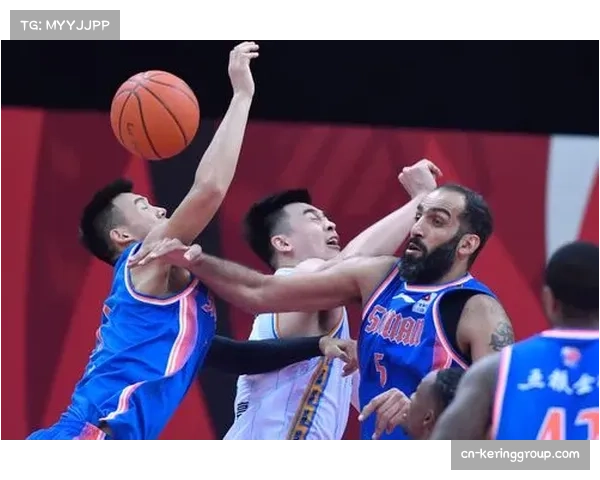 海盗队加时险胜巨人 踢球手命中压哨射门 海盗队加时险胜巨人 踢球手命中压哨射门